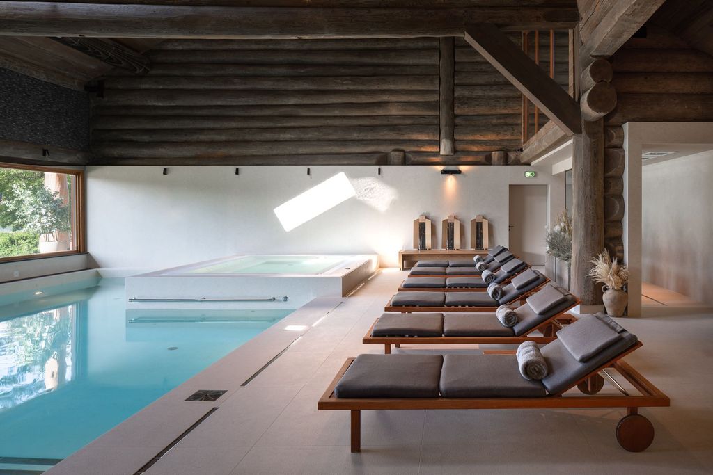 Luxurious spa interior at Esperanza Lake Resort offering premium wellness experiences.